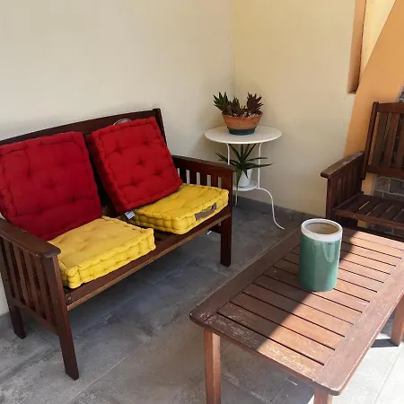 Apartman Spina House Near The Beach, With Garden